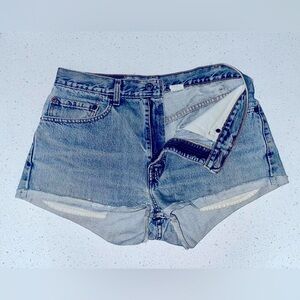 Levi cut offs original purchased from urban outfitters in 2017!